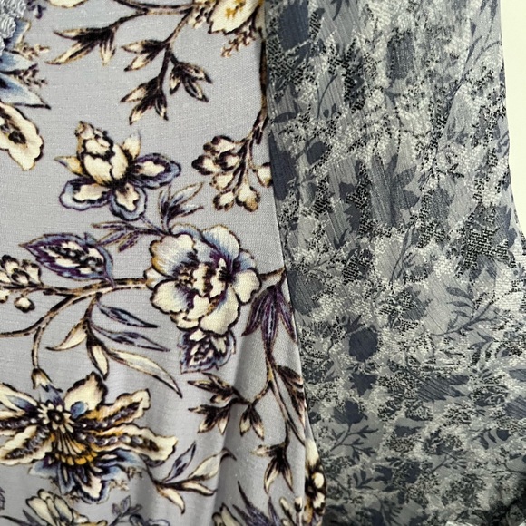 Cupio large high low floral dress - Picture 2 of 4